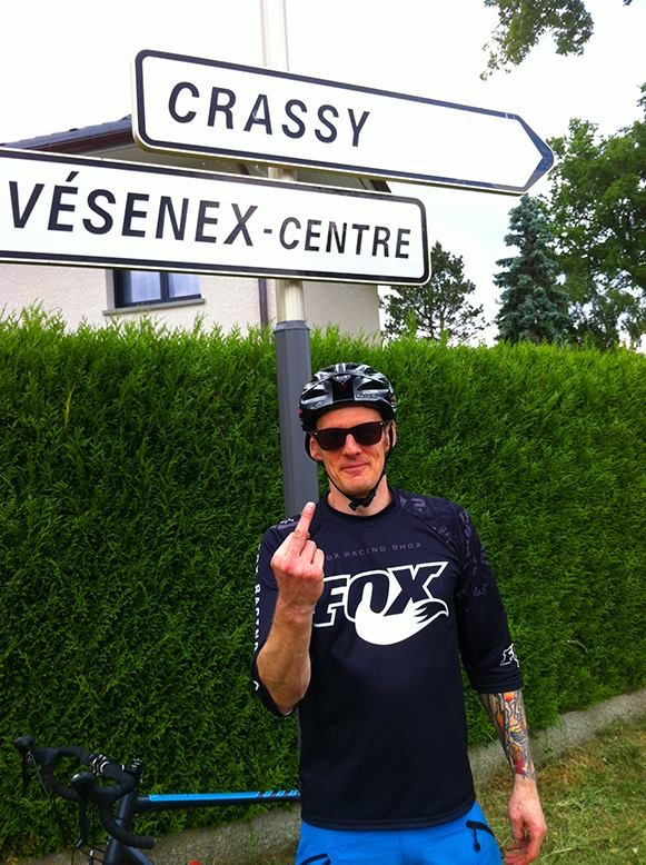 Aaron Hogg flippig the bird in Geneva